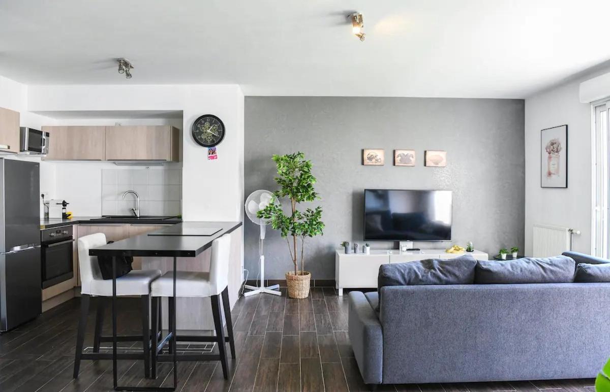 Superbe Appartement Avec Terrasse, Piscine & Parking Prive A Marsella Exterior foto