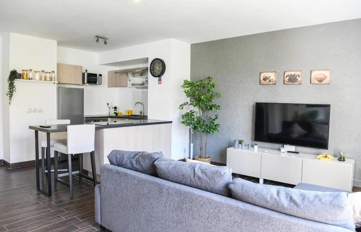 Superbe Appartement Avec Terrasse, Piscine & Parking Prive A Marsella Exterior foto